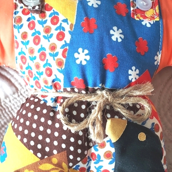 PLUSH SCARECROW DECOR - Picture 5 of 8